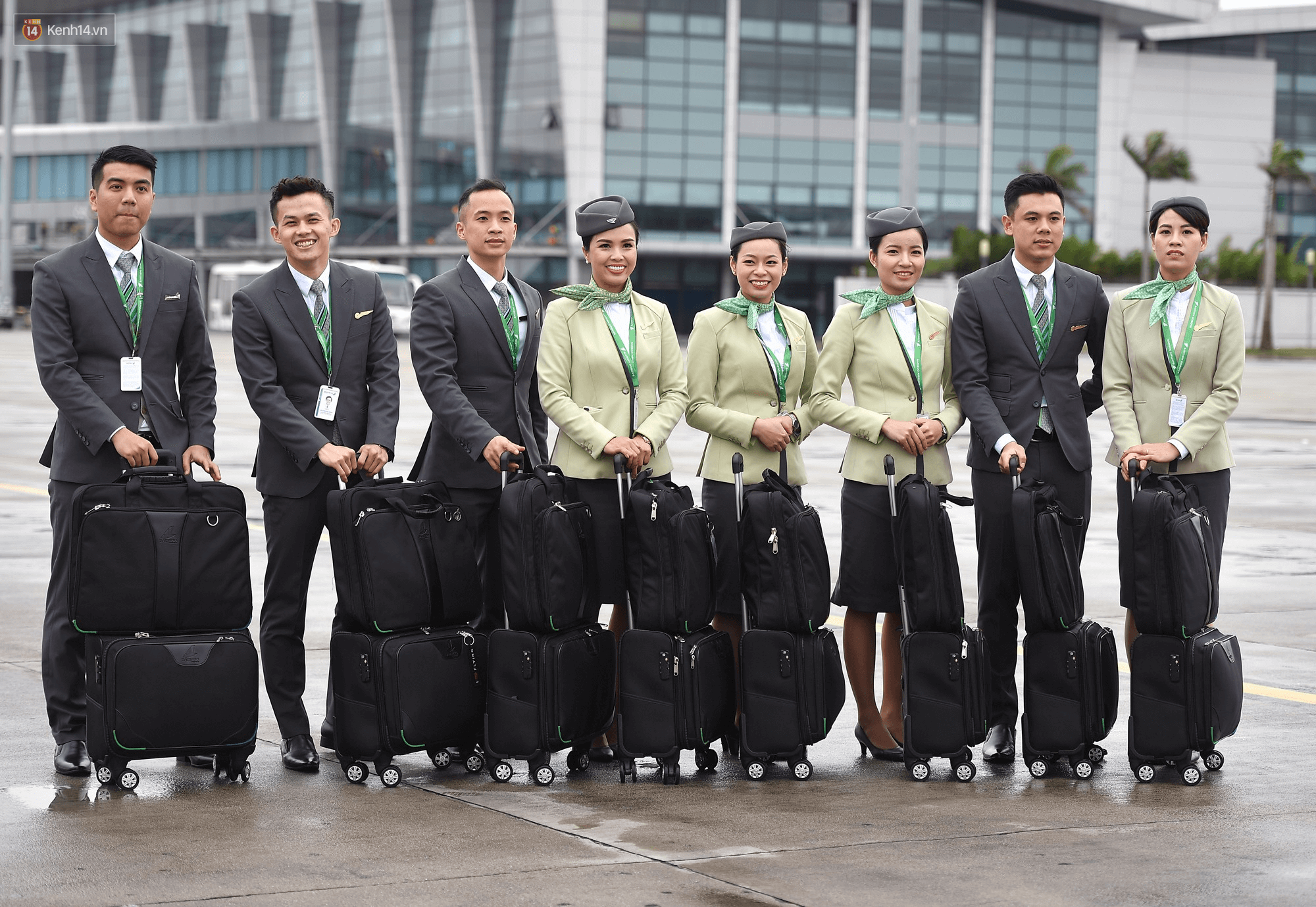 đồng phục tiếp viên hàng không bamboo airways